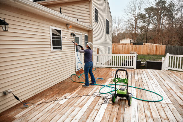 Best Deck Pressure Washing  in Clarksburg, MD